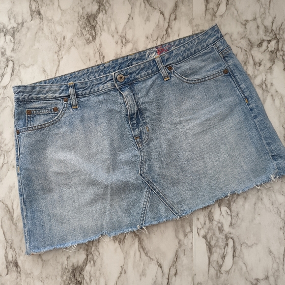 GAP Dresses & Skirts - Y2K Gap Denim Plus Size Skirt size 16